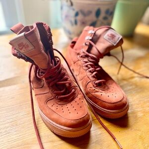Nike SF AF1 Air Force One High Top Sneakers